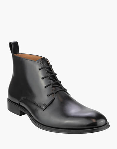 Sentinel Chukka Plain Toe Chukka Boot in Black.